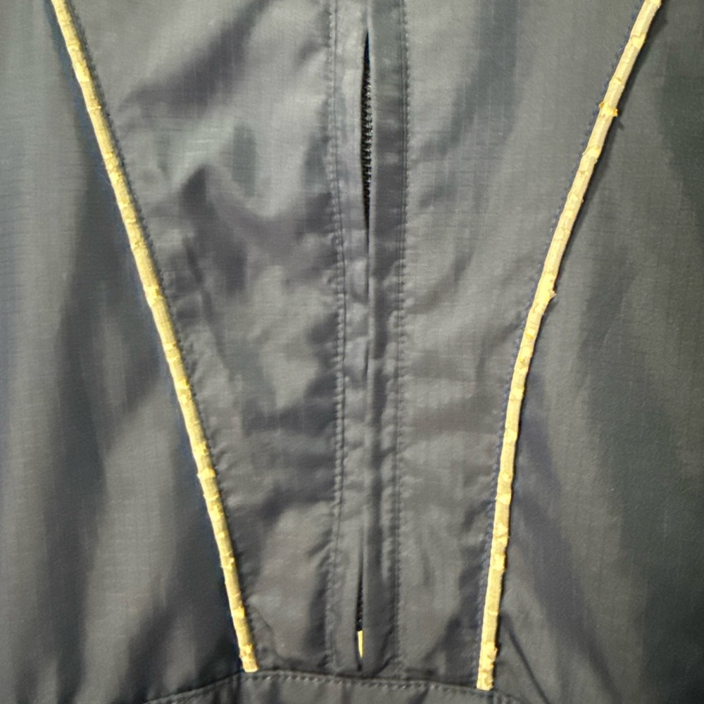 Vintage The North Face Blue and Cream Windbreaker Jacket - Picture 3 of 8
